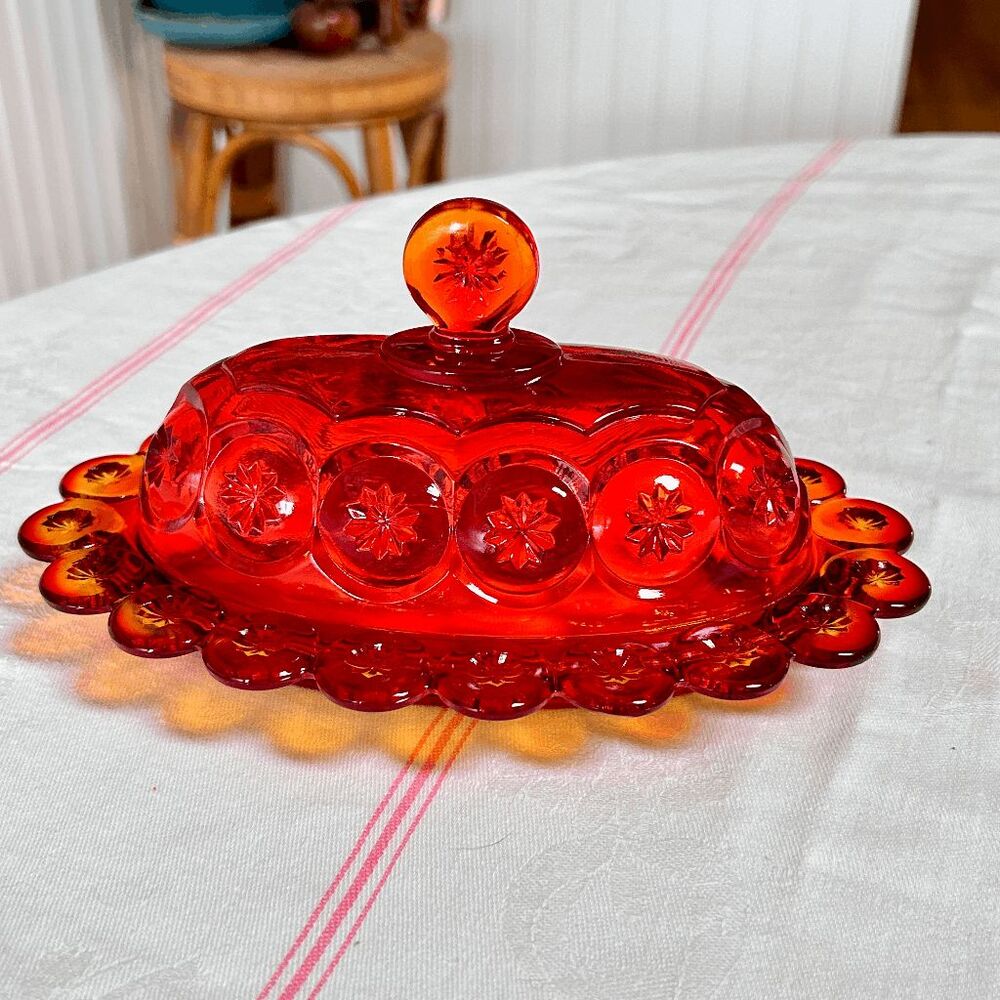 Vintage L.E. Smith Moon & Stars Amberina UV Reactive Cadmium Glass Butter Dish